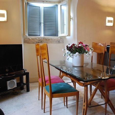 Appartamento Piazza Farnese Rome Luaran gambar